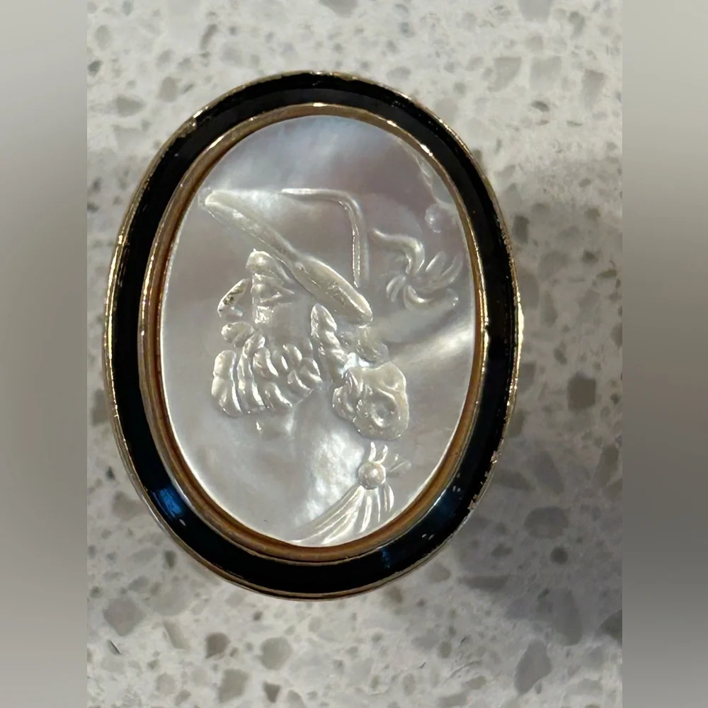 Vintage Swank Mother of Pearl Greek Soldier Cameo Cufflinks Gold Tone